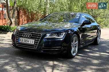 Седан Audi A8 2013 в Днепре