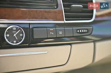 Седан Audi A8 2010 в 
