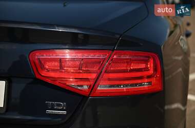 Седан Audi A8 2010 в 