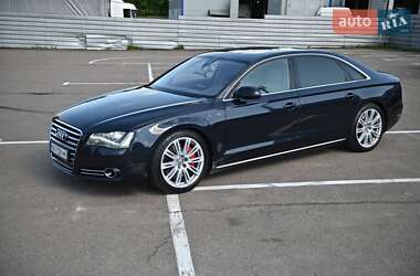 Седан Audi A8 2010 в Ровно