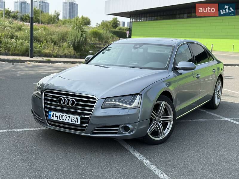 Audi A8 2012