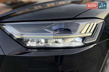 Седан Audi A8 2018 в 