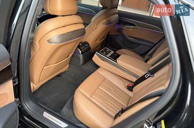 Седан Audi A8 2018 в 