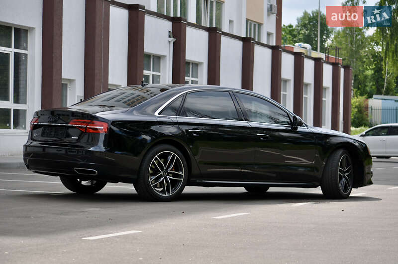 Седан Audi A8 2017 в Киеве