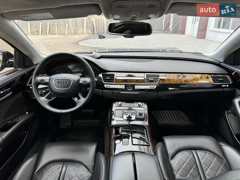 Седан Audi A8 2017 в Киеве