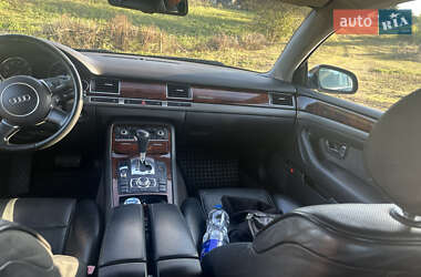 Седан Audi A8 2004 в 