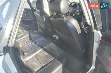 Седан Audi A8 2000 в 