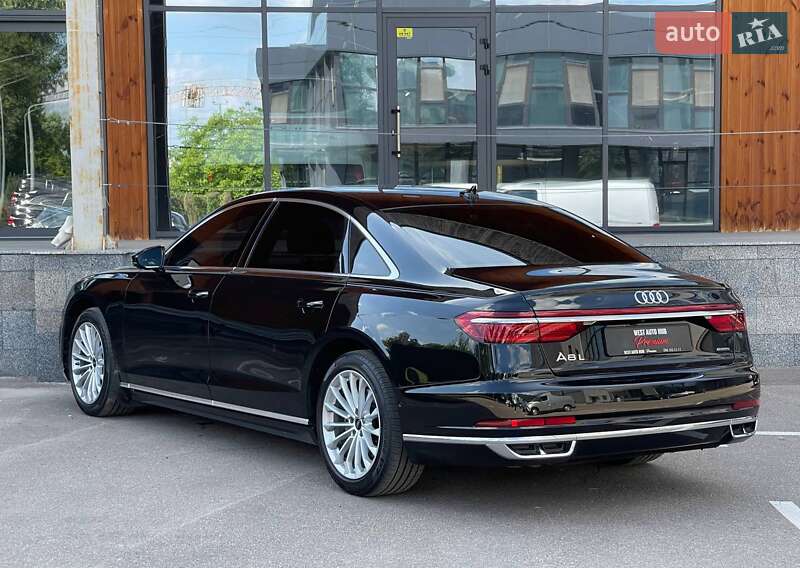 Седан Audi A8 2021 в Киеве