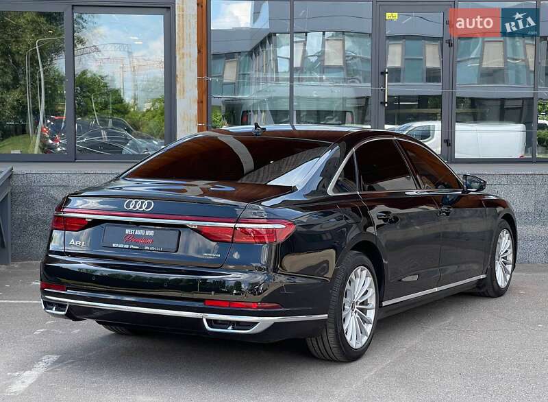 Седан Audi A8 2021 в Киеве