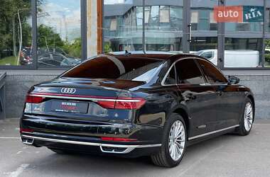 Седан Audi A8 2021 в 