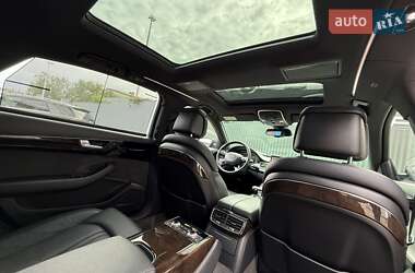 Седан Audi A8 2017 в 