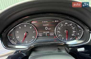 Седан Audi A8 2017 в 