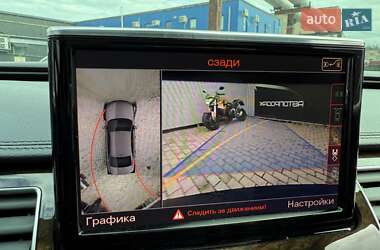 Седан Audi A8 2017 в 
