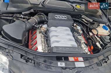 Седан Audi A8 2008 в 