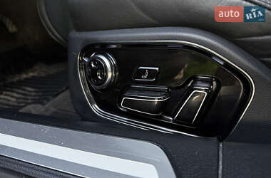Седан Audi A8 2011 в 