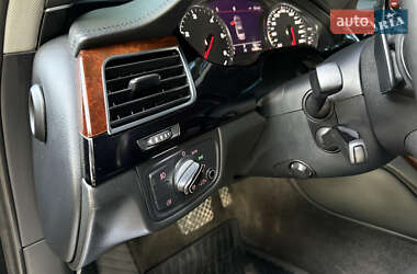 Седан Audi A8 2011 в 