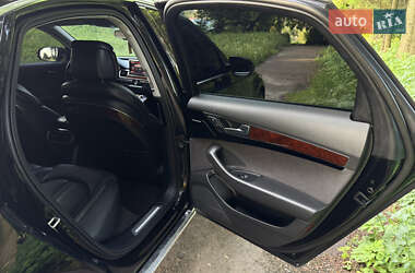 Седан Audi A8 2011 в 