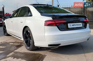 Седан Audi A8 2017 в 