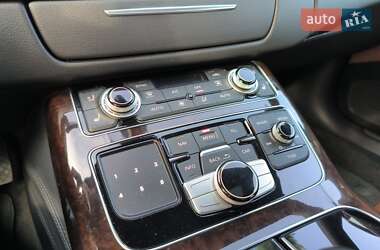 Седан Audi A8 2017 в 