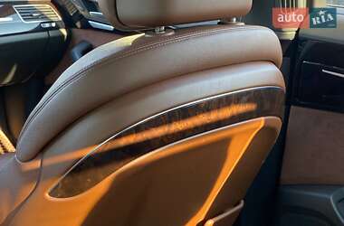 Седан Audi A8 2017 в 