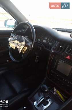 Седан Audi A8 1999 в 