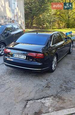 Седан Audi A8 2013 в 