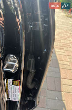 Седан Audi A8 2012 в 