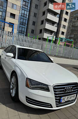 Седан Audi A8 2012 в 