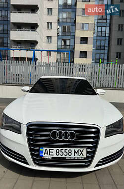 Седан Audi A8 2012 в 