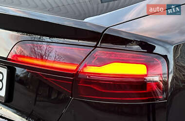 Седан Audi A8 2013 в 