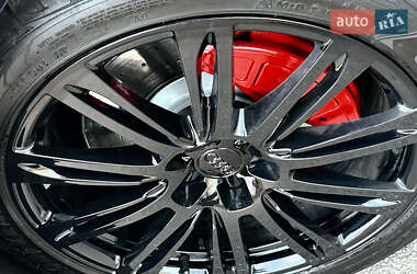 Седан Audi A8 2013 в 