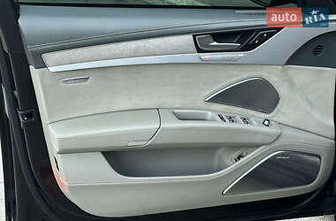 Седан Audi A8 2013 в 