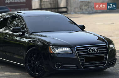 Седан Audi A8 2013 в 