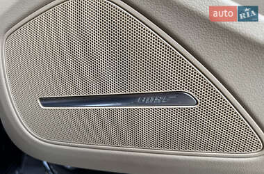Седан Audi A8 2013 в 