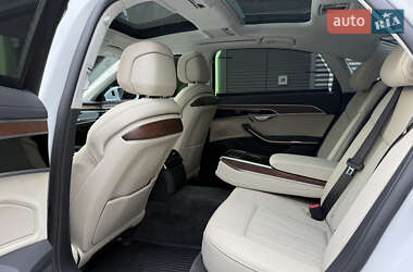 Седан Audi A8 2022 в 