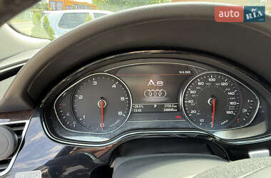 Седан Audi A8 2013 в 