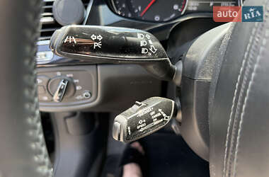 Седан Audi A8 2013 в 