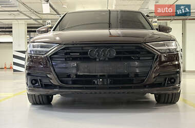 Седан Audi A8 2018 в 