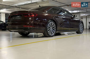 Седан Audi A8 2018 в 