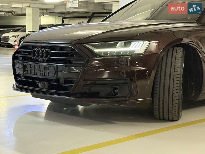 Седан Audi A8 2018 в Києві