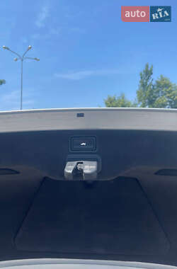 Седан Audi A8 2003 в 