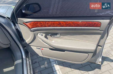 Седан Audi A8 2003 в 