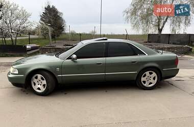 Седан Audi A8 2002 в 