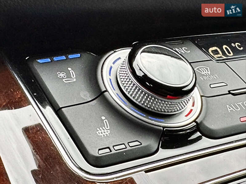 Седан Audi A8 2013 в Киеве
