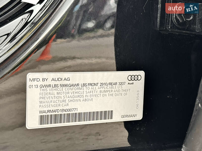Седан Audi A8 2013 в Киеве