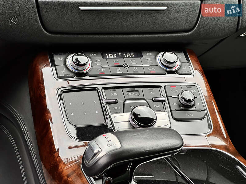 Седан Audi A8 2013 в Киеве