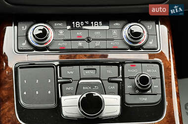 Седан Audi A8 2013 в 