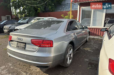 Седан Audi A8 2012 в 