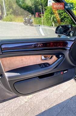 Седан Audi A8 2003 в 