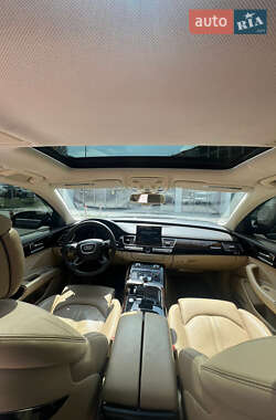 Седан Audi A8 2011 в 